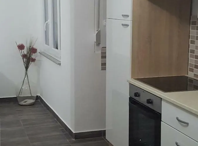 Velvet 스타리그라드 파클레니차